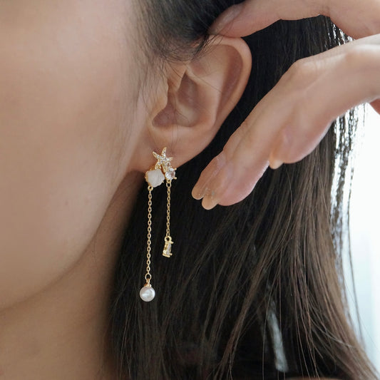Ellie Pearl Dangle Earrings