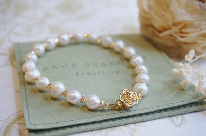 Aurora Pearl Bracelet