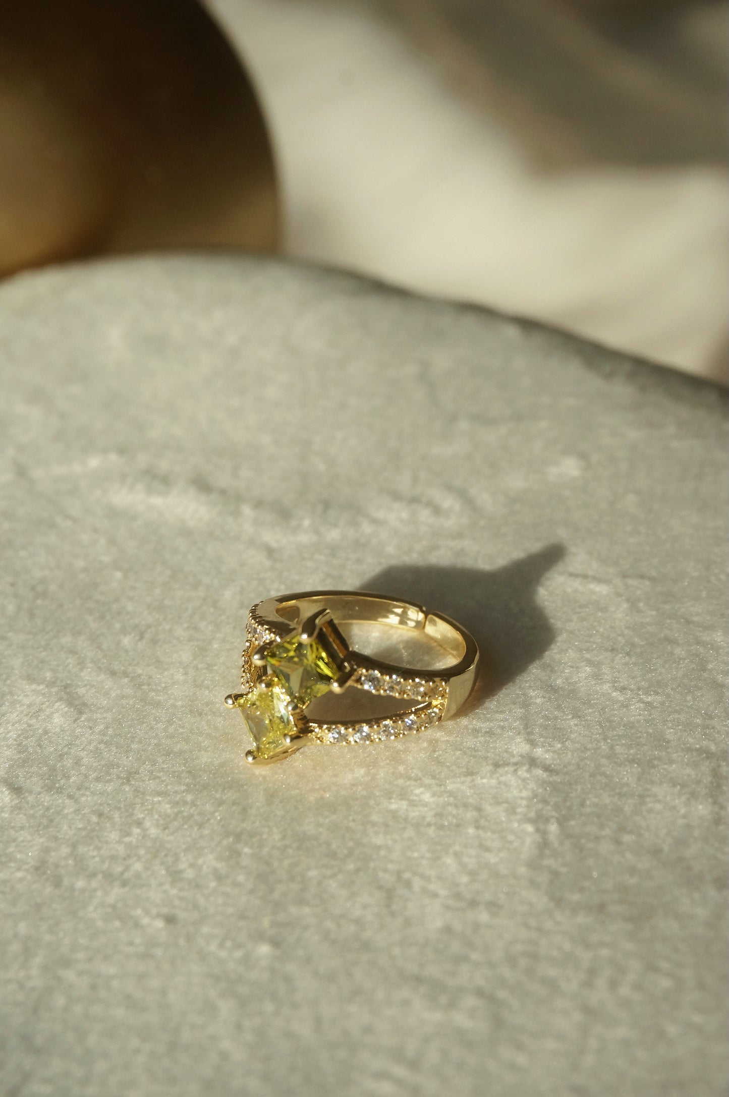 Giselle Zirconia Ring