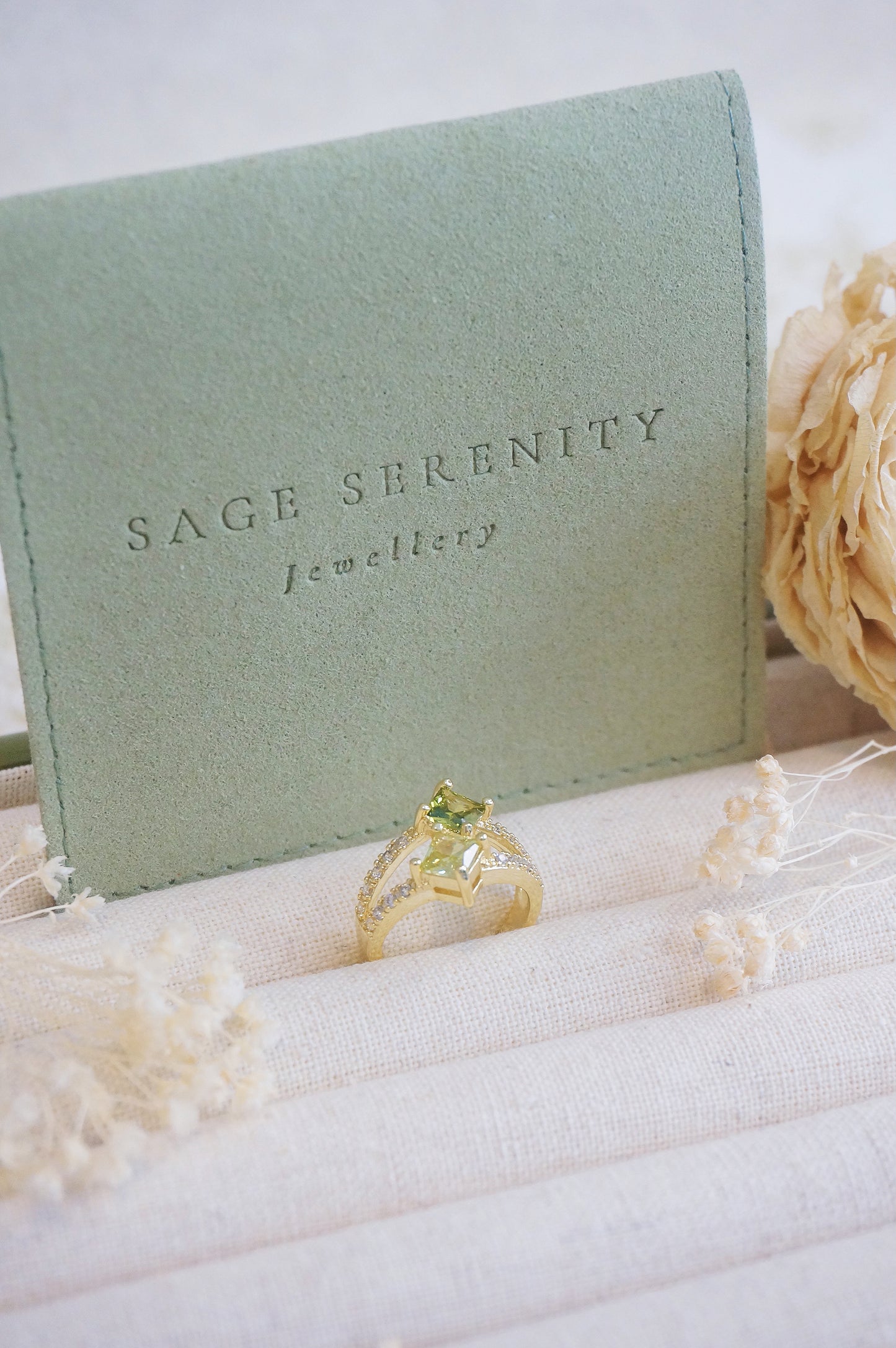 Giselle Zirconia Ring