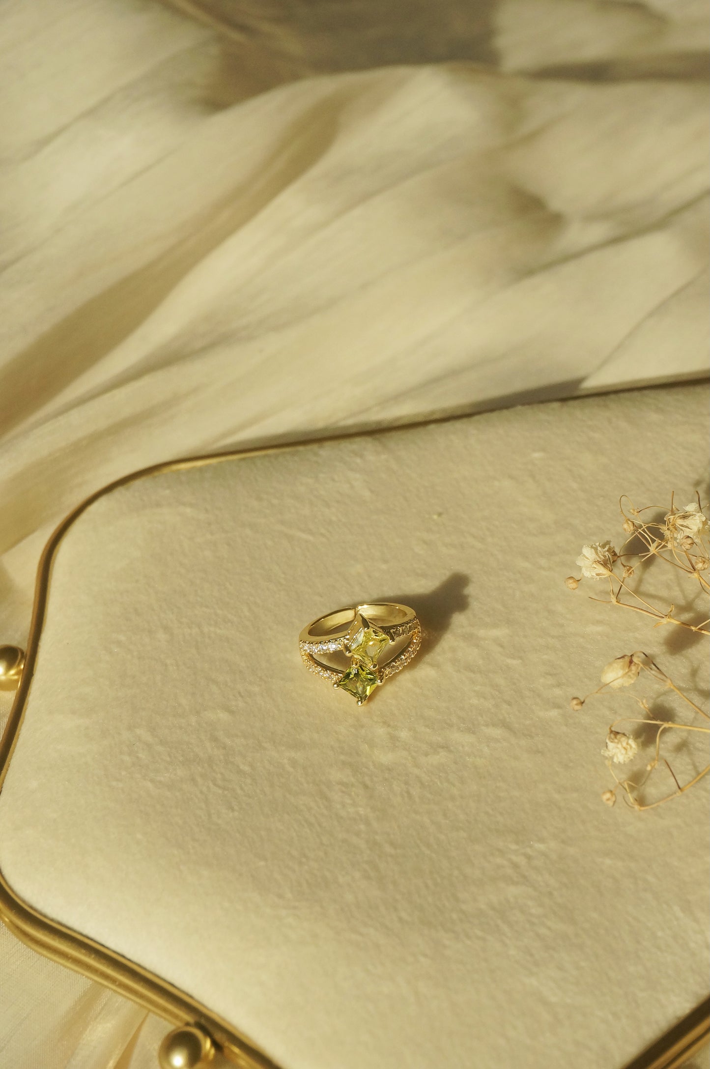 Giselle Zirconia Ring