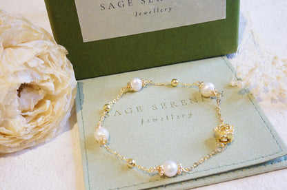 Naomi Pearl Bracelet