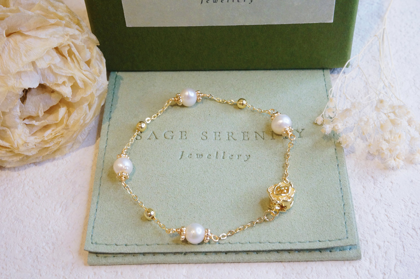 Naomi Pearl Bracelet