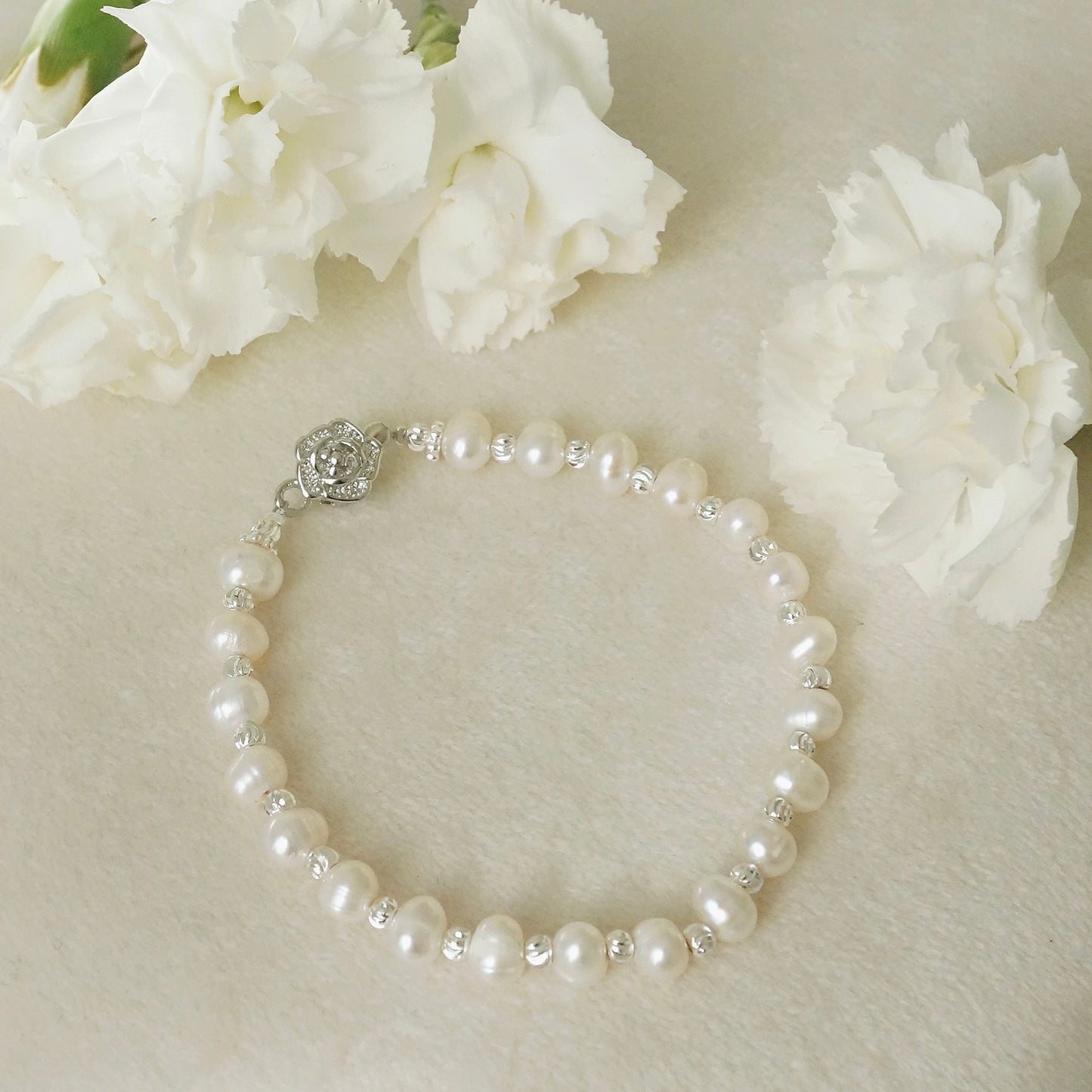 Aurora Pearl Bracelet