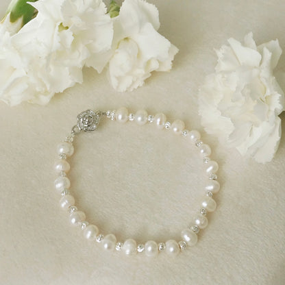 Aurora Pearl Bracelet