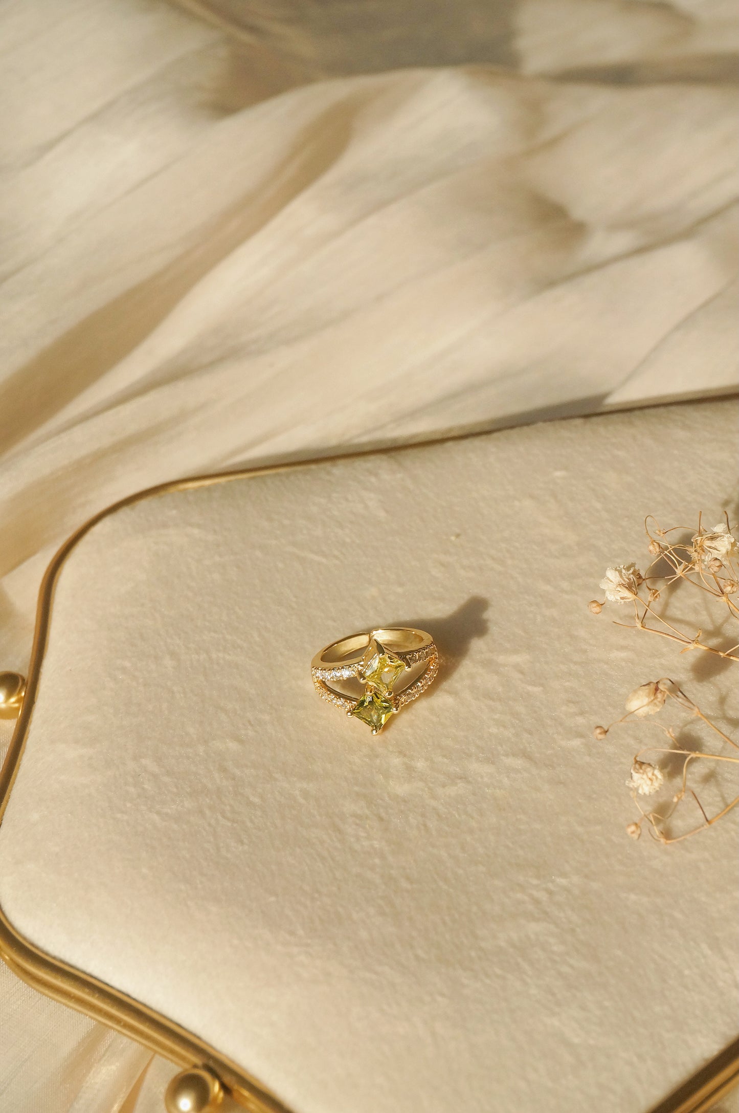 Giselle Zirconia Ring