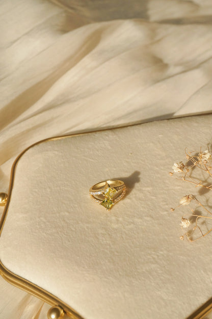 Giselle Zirconia Ring