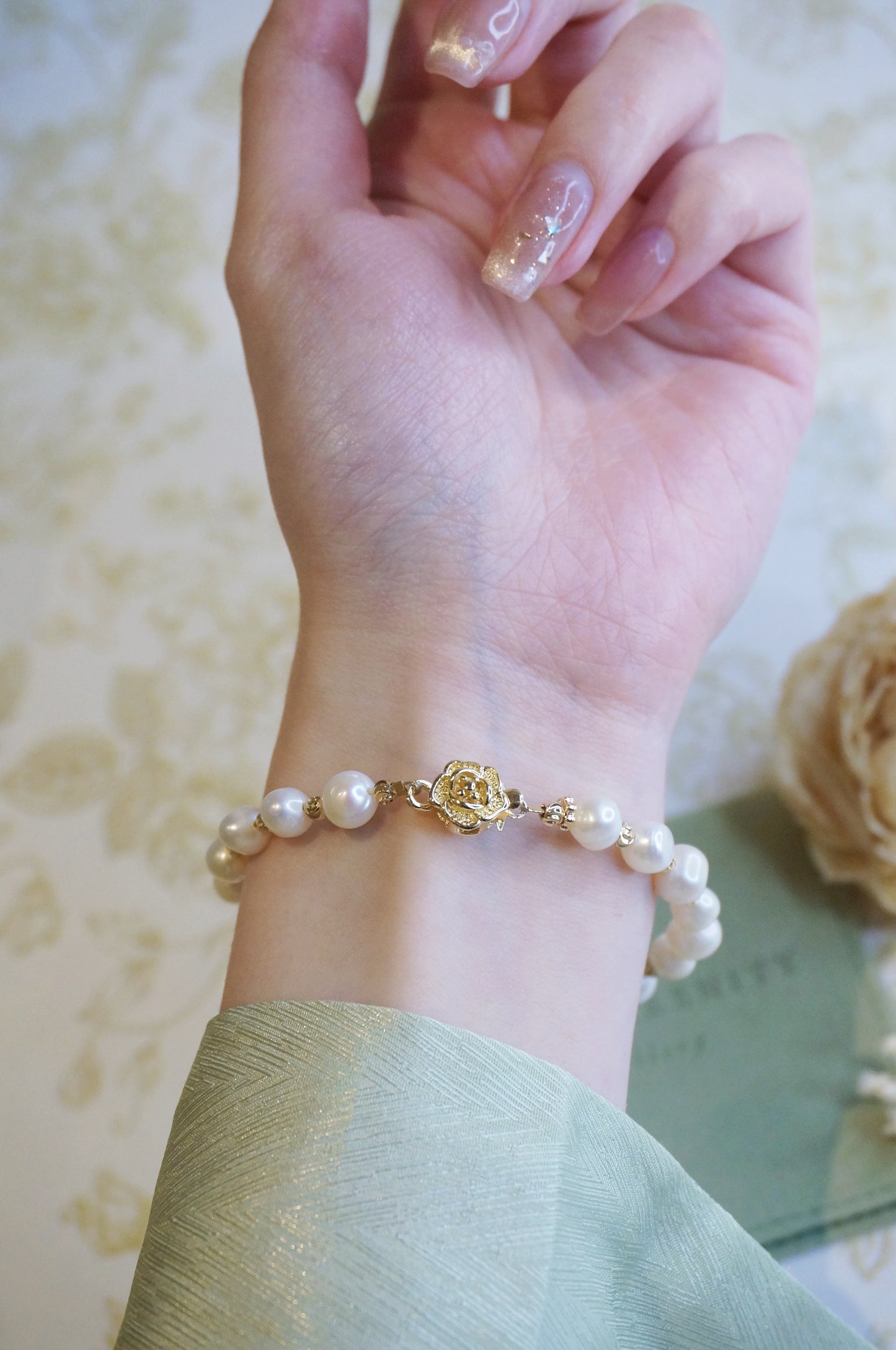 Aurora Pearl Bracelet